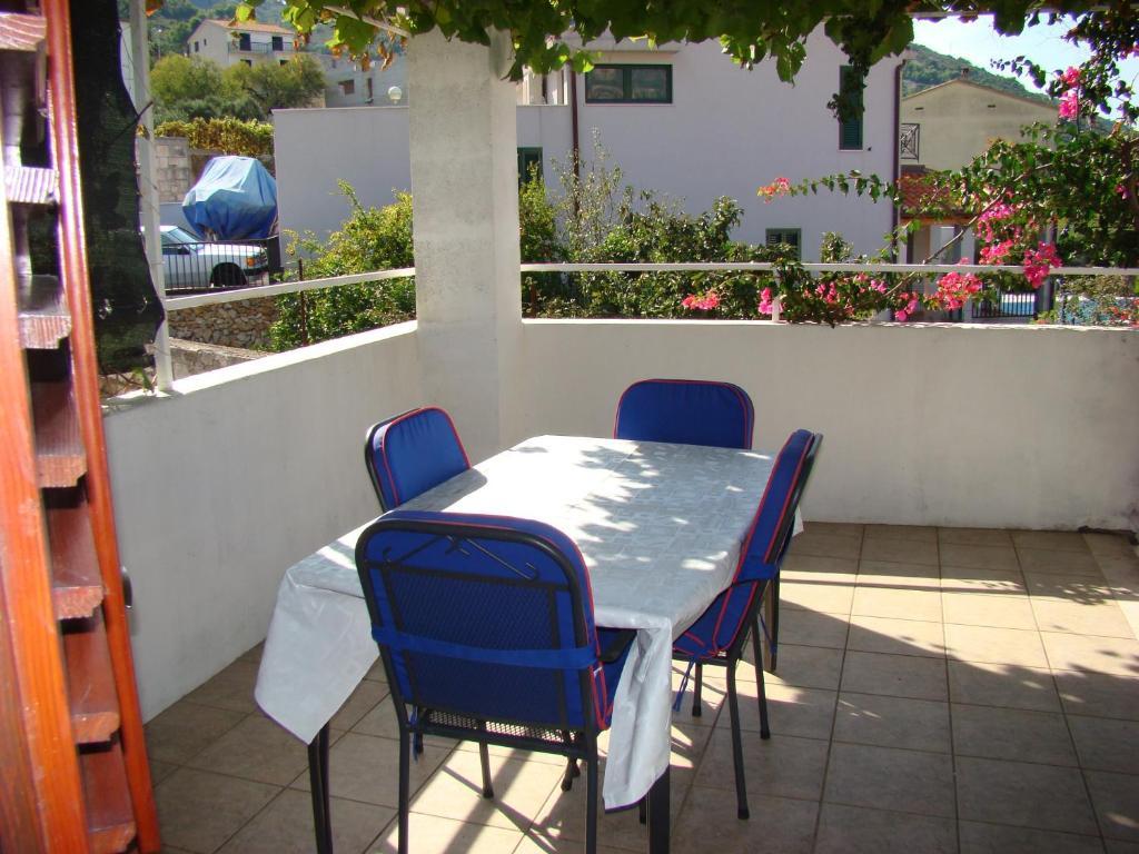 Studio Apartments Kuljis Vis Quarto foto
